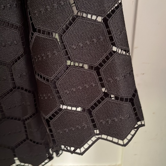 Talbots.  Black geo shape top.  3/4 sleeve. New with tags. Medium. - Picture 2 of 5